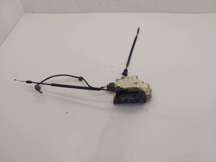 VW PASSAT B6 05r- de la serrure portière gauche arrière 3C4839015A