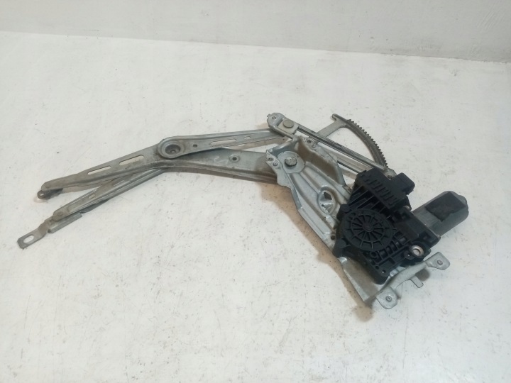 ELE Mécanisme Vitres Droite Avant OPEL ZAFIRA A 90579572