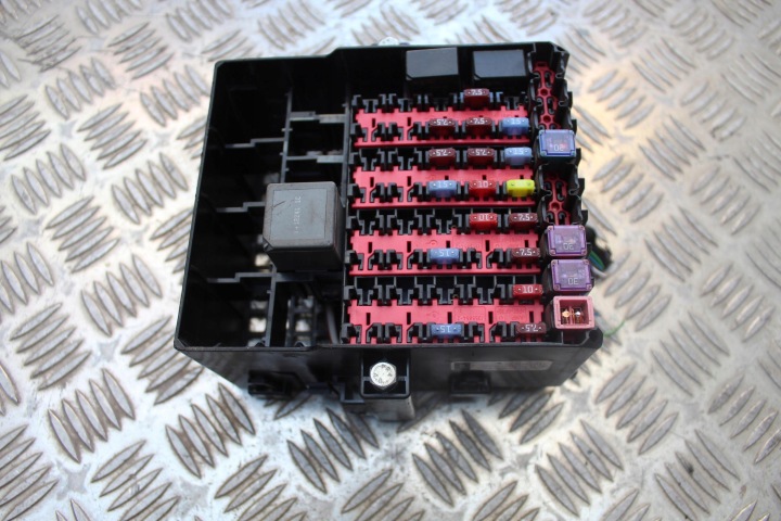 Module fusibles FORD FIESTA MK7 1.6 TDCI BA6T-14A005-ASC