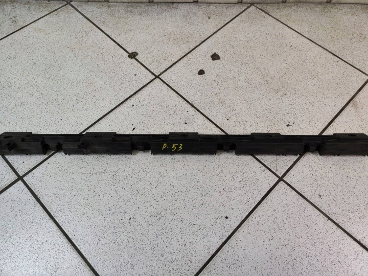 bracket holder of the threshold Mercedes-Benz M W164 facelift 2010 A1646982727