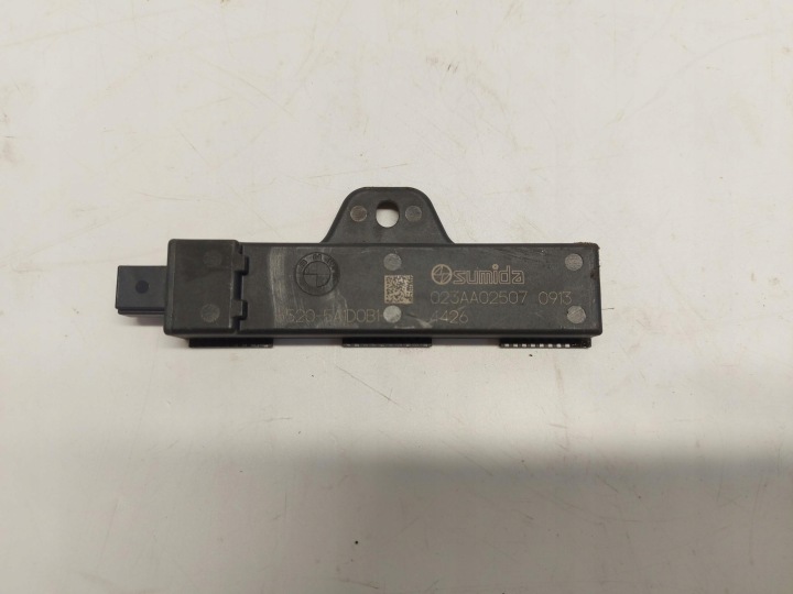 BMW iX1 X1 U11 antena dostepu Keyless 5A1D0B1