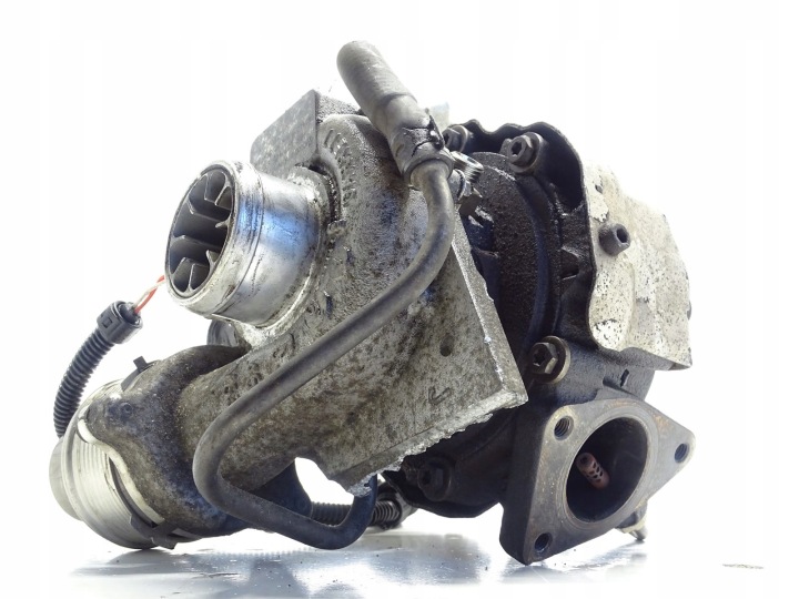 turbo levá AUDI A8 D4 4.2 TDI 057145873P