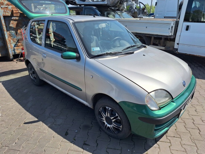 Fiat Seicento / 600 SREBRNE PASAZERA ajtó jobb 647 GRIGIO STEEL