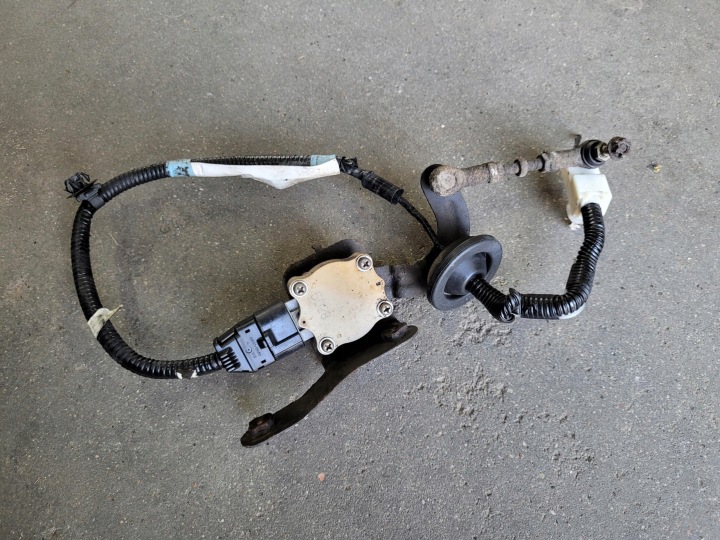 sensore POZIOMOWANIA posteriore LEXUS RX II 400 300 RX400 H