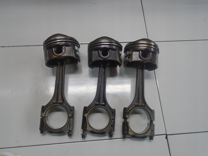 AUDI A4 B7 2.0TFSI BWE pistone con biella