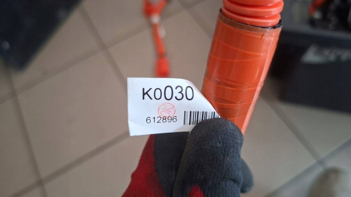 Tubo ad alta tensione aria condizionata compressore Mazda 2 2024r 821H2K0030 7