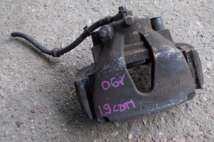OPEL ASTRA H KOMBI 1.9 CDTI 09R Bremssattel Bremse Sattel Brems- rechts vorne