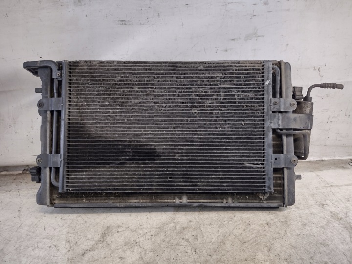 Kühler Wasserkühler klimaanlage Lüfter Volkswagen Golf IV 1,9SDI