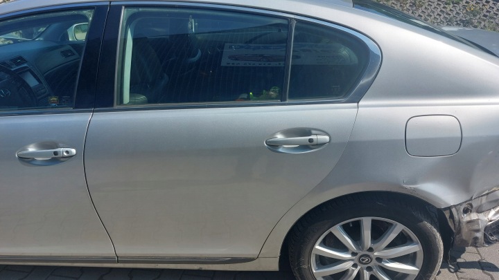 LEXUS GS 300 350 430 450H 05-12r dvere Ľavé ľavý zadok kompletné