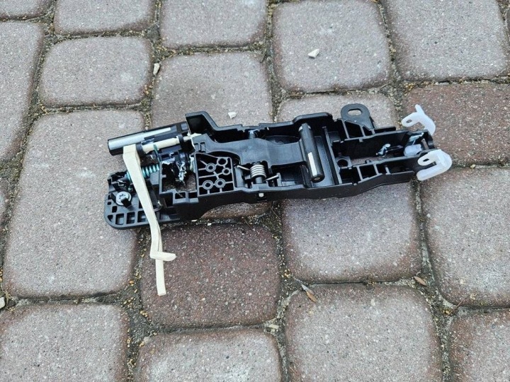 Porte Support plaque Poignées Portière Arrière tylnych Gauche Toyota Highlander XU70 RL4