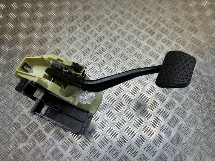 Pedal brzdy BMW 6 F06 F10 F12 F13 2013 9144253