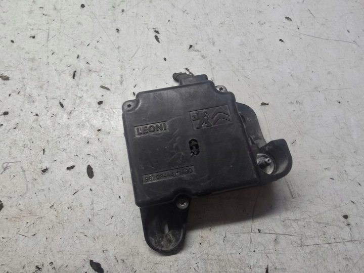 OPEL CROSSLAND X 9676631080