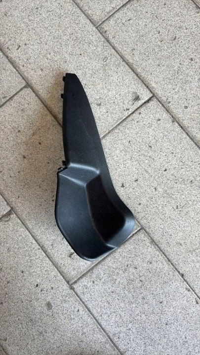 torpédo roh predok strana pravá Renault Megane V E-Tech 668625005R