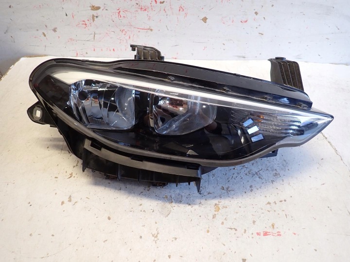 Licht vorne vorne rechts FIAT TIPO II 2015- 52145159