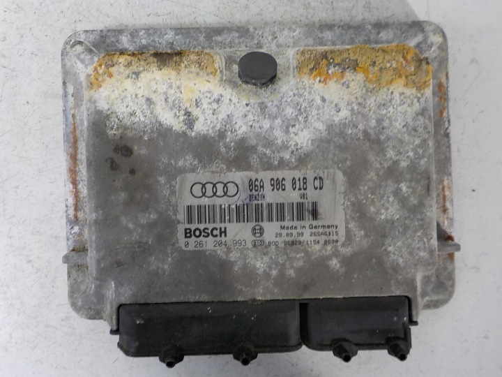 AUDI Computer Bedienteil 06A906018CD 0261204993