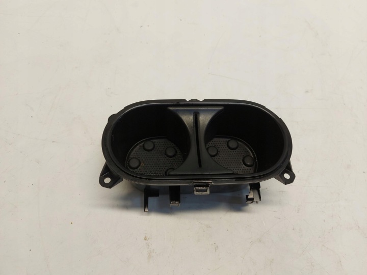 SKODA Enyaq 5LA iV85 úchyt na kubki cupholder 5LA862531