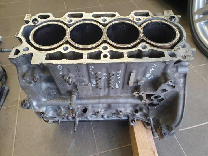 Motore BLOK Motore 1.6 DDIS SUZUKI SX4 FIAT SEDICI 9685737010 9685737310