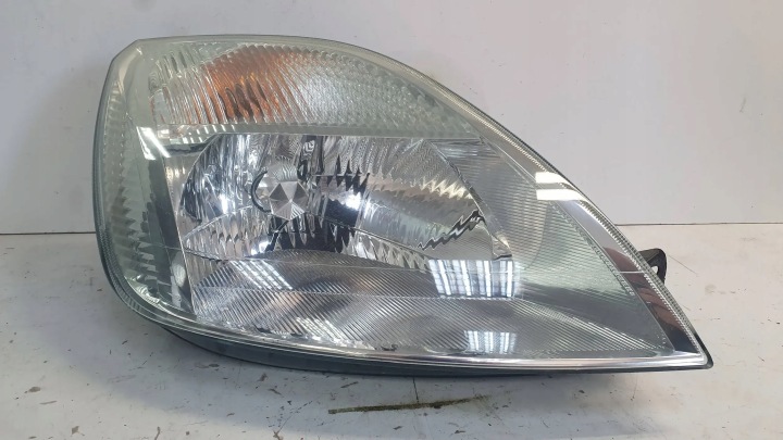 light front right 2S6X-13W029AH FORD FIESTA MK6 02