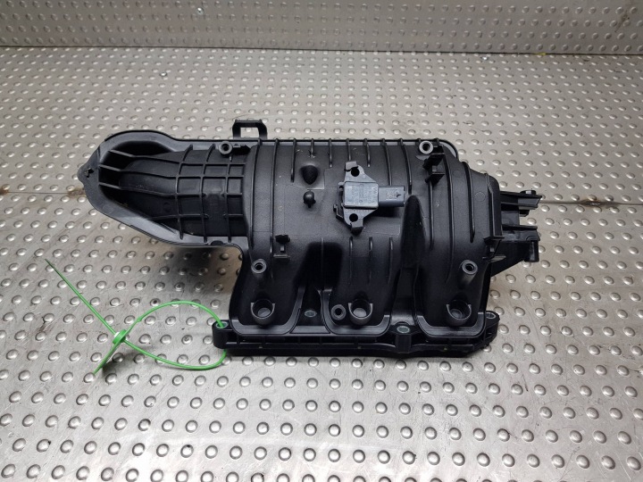 intake manifold 05C129711E A3 8Y GOLF VIII A1 82A T-CROSS T-ROC KAMIQ 1.0TSI