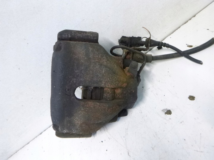 caliper brake front Audi A4 B5 2.5Tdi 99r.