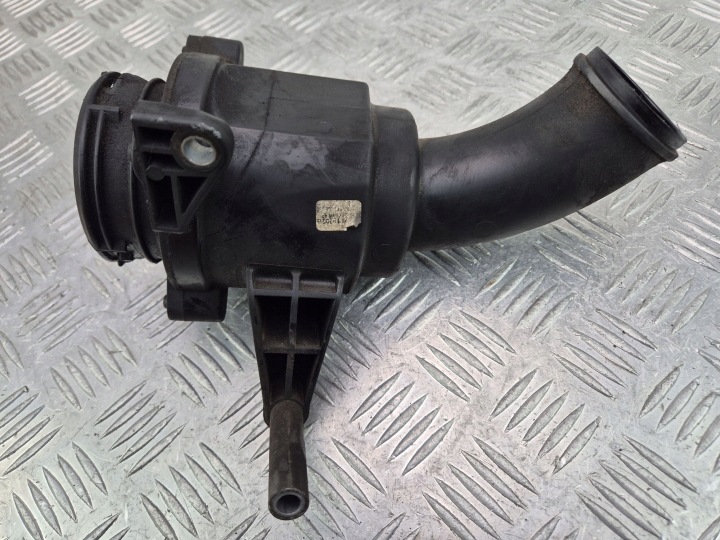 tubo dolotowa Mercedes ML280 CDI W164 A6421400687 OM642.940