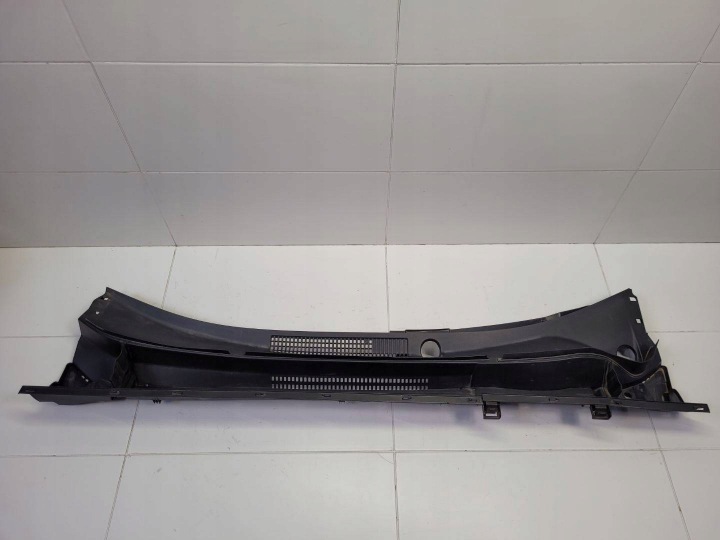 Grille égouttage Avant Toyota RAV4 5 (XA50) 2019 55708-42240