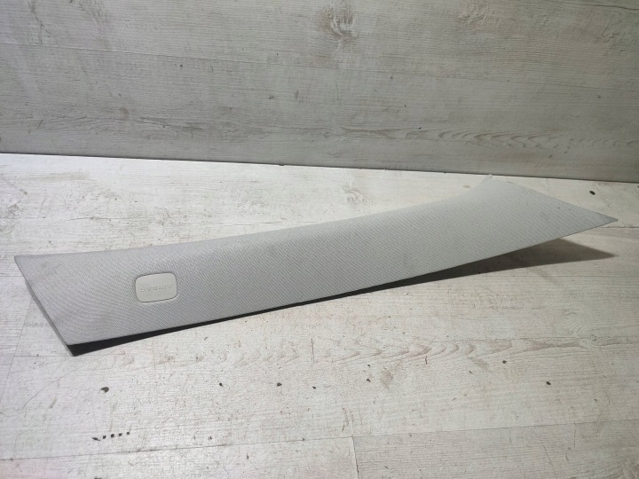 Mercedes-Benz GLA W156 2015 right side cover slupka windows przedniej / A