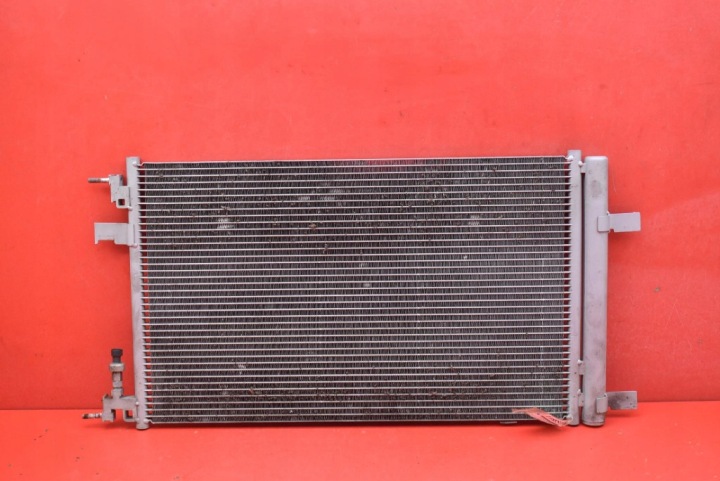 Radiatore condensatore climatizzatore usato CHEVROLET CRUZE 1 e J300 2.0 VCDI 163 KM LIFT 12-16