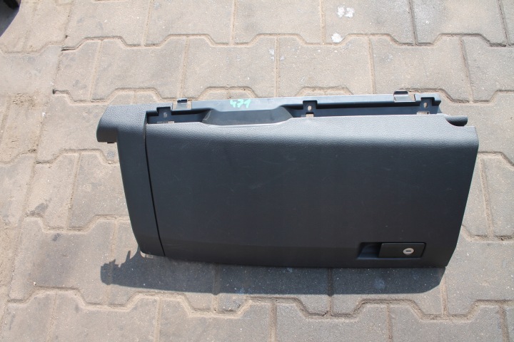 471. passenger compartment POLKI of the dashboard consoles VW T6 7E1858007H