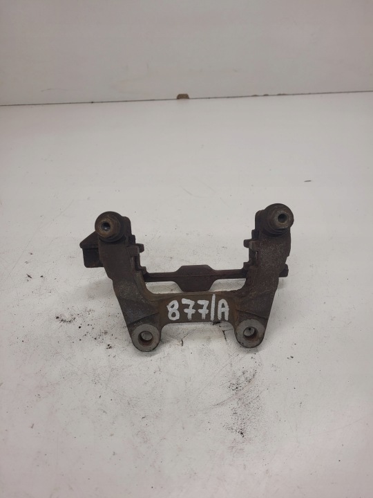 JARZMO třmenu brzdového záď AUDI A6 C7 A7 877/B