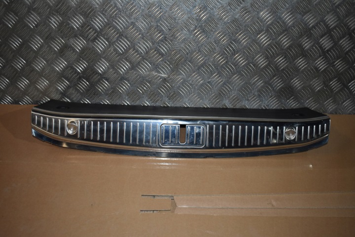 cover supports of the rear MERCEDES W217 1 9