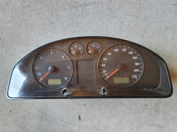 quadro strumenti TACHIMETRO contagiri OROLOGIO OROLOGIO predkosciomierz VW T5 7H0920850G