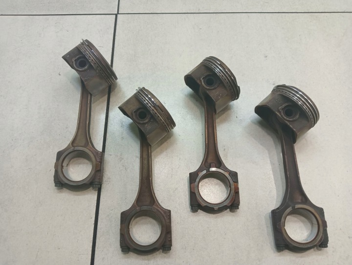 piston connecting rod TOYOTA COROLLA E121.4 4ZZ A,B