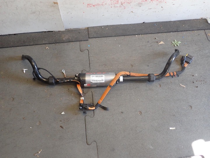 Stabilizator aktywny Avant AUDI AUDI Q7 Q8 URUS 4M0400045