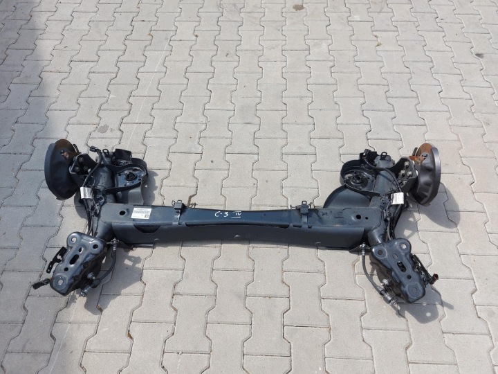 Citroen C3 IV 4 2025 1.2 THP HN09 výztuha zavěšení os záď zadní