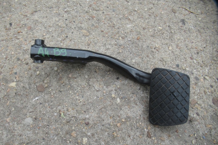 AUDI A4 B9 3.0 TDI 18R PEDAL Bremse 8W1723140
