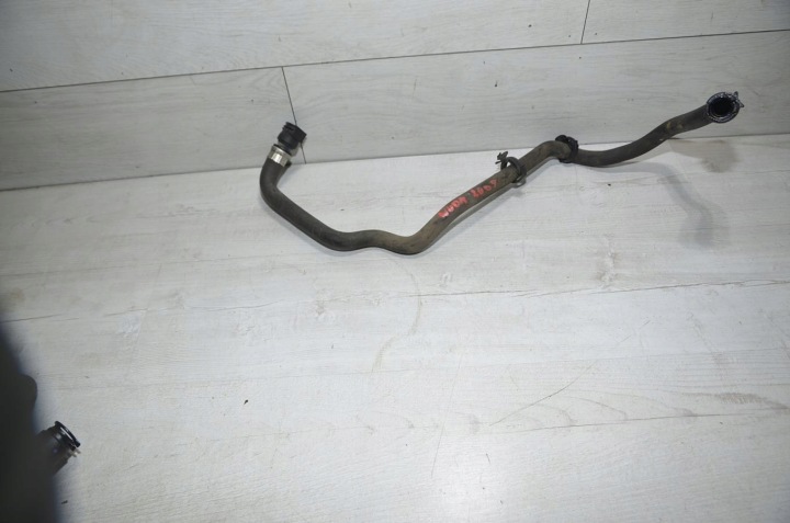 Tubazione tubo flessibile d’acqua 1.2 VTI Peugeot 2008 14r