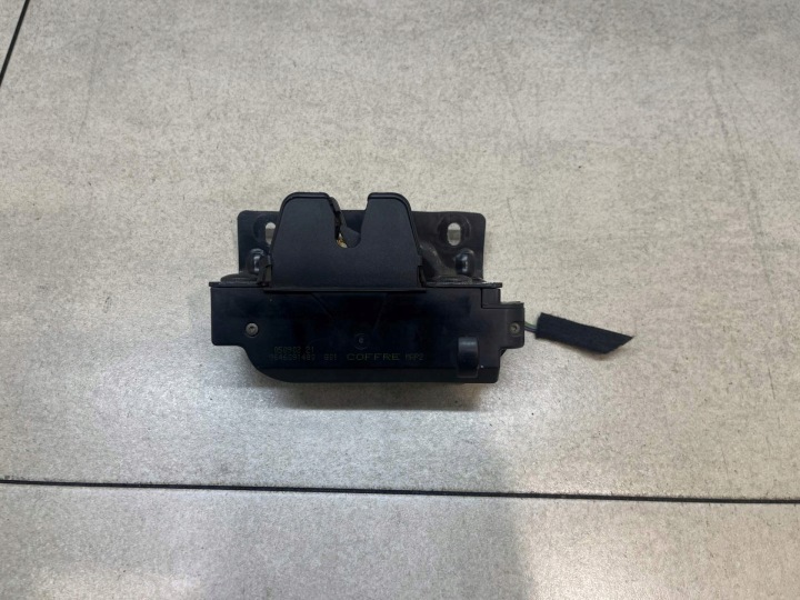 de la Serrure du capot Arrière PEUGEOT 206 SW 1.4 9646091480