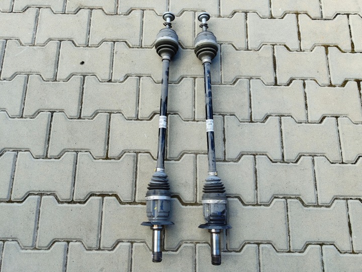 BMW X1 U11 Antriebswelle heck 5A5C2F1