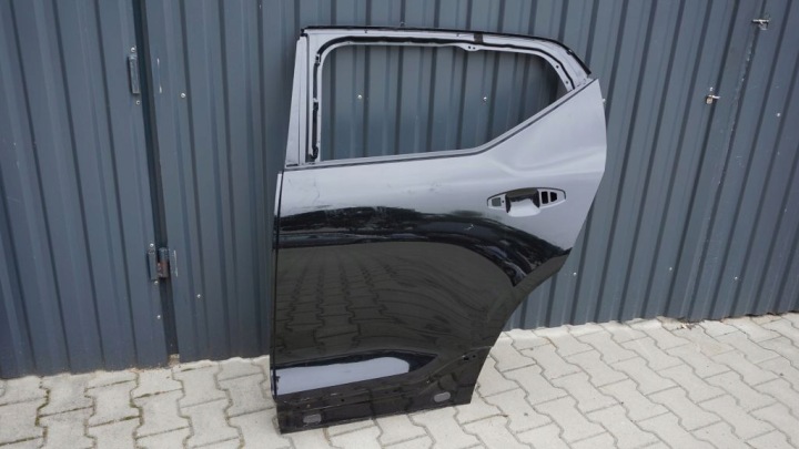 VOLVO XC40 - bal hátsó ajtó far