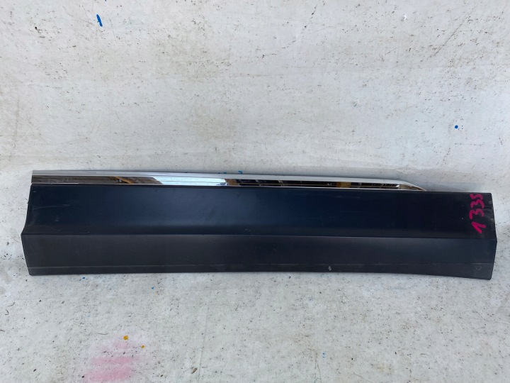 VW TIGUAN II 5NA 16- moulding door right front 5NA854940P