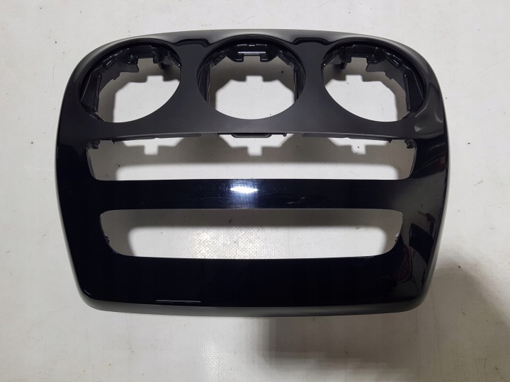 MERCEDES W205 DEKOR telaio del cruscotto consolle medio 2056805707