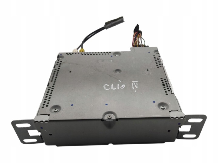 FABRYCZNA navigation RADIO RENAULT CLIO IV 2013-2016 281153870R