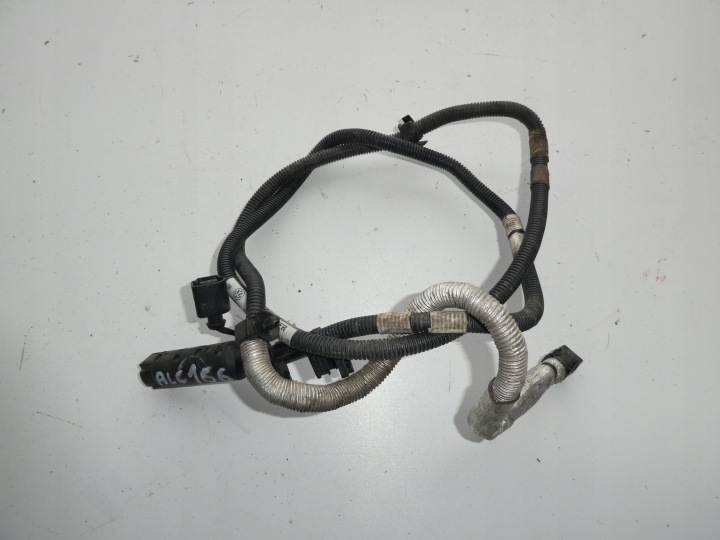 Conduit pieces tuyaux Câblage ADBLUE VW T6 2.0 TDI 7E0131983F