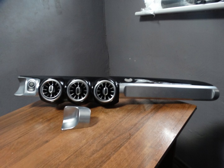 mouldings consoles KRATKI KPL. MERCEDES W243 X243 1