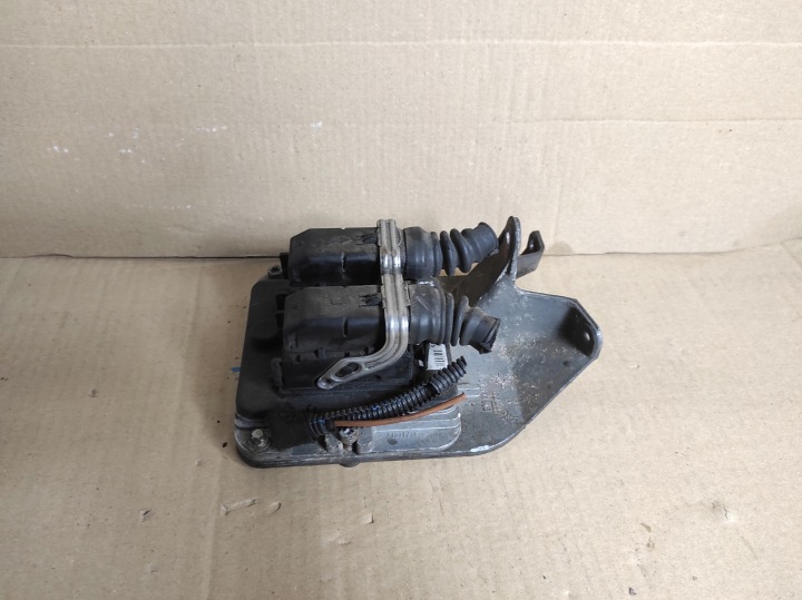 WYLOGOWANY Computer Bedienteil OPEL ASTRA ZAFIRA 1.8 09117394