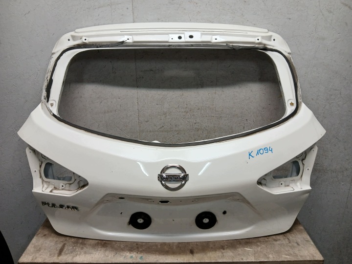 Malle hayon arrière coffre NISSAN PULSAR