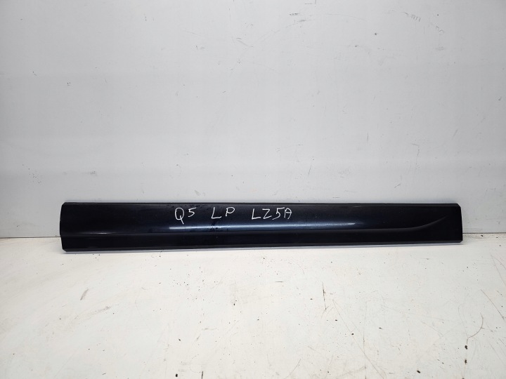 moulding lower door left front AUDI Q5 8R 8R0853959E LZ5A