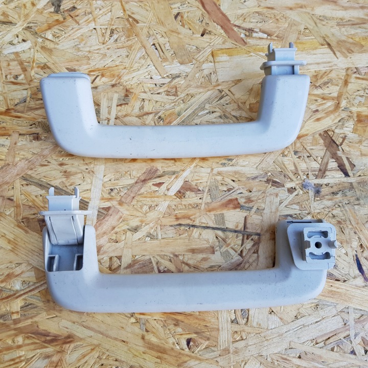 FORD FOCUS MK3 11-18R KOMBI HB ručka střechy předek pravá levá