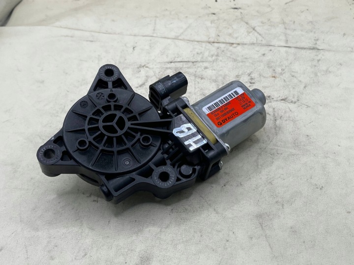 Micro moteur Vitres tylnych prawych Portière KIA SPORTAGE (QL) 83460F1000 1.7L !J